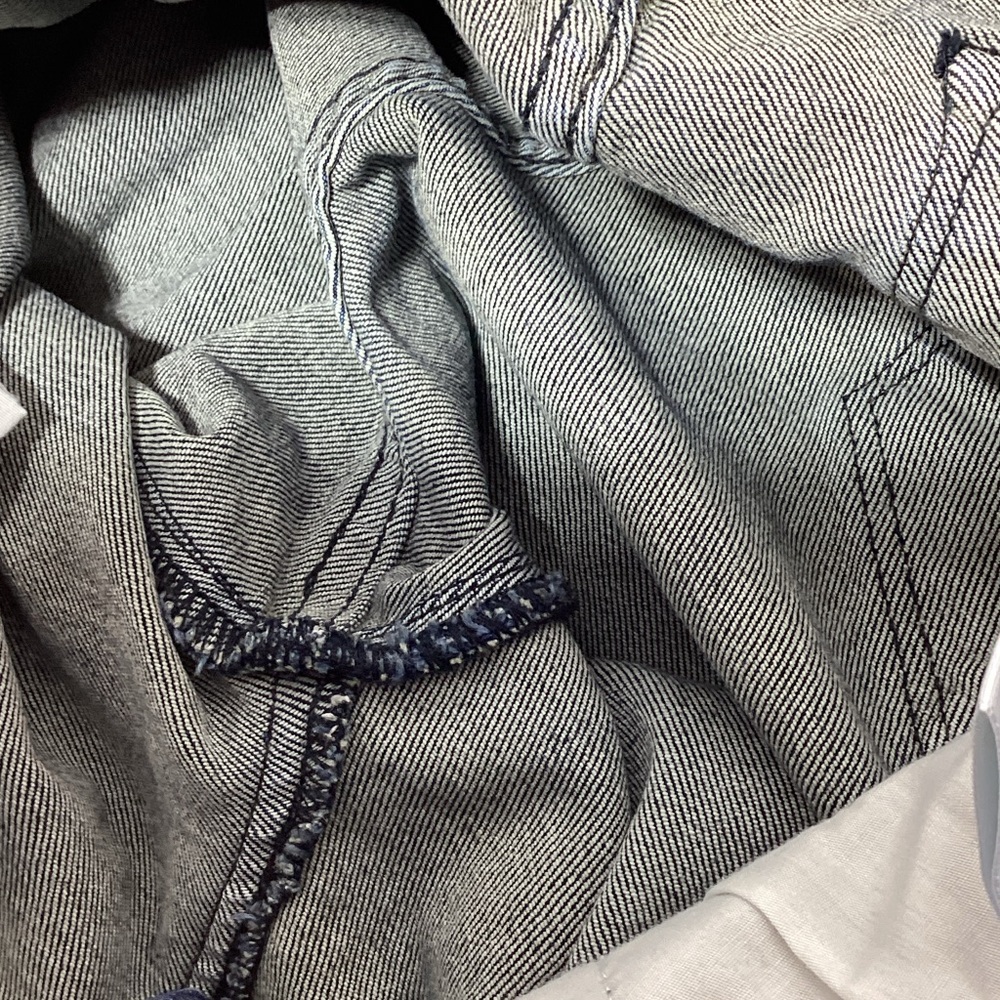 Judy Blue Relaxed fit 9/29 Ankle Jeans frayed hems - Picture 8 of 12